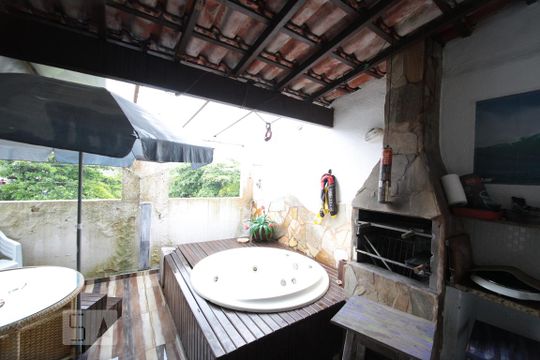 Casa à venda com 3 quartos, 140m² em Recreio dos Bandeirantes, Rio de Janeiro