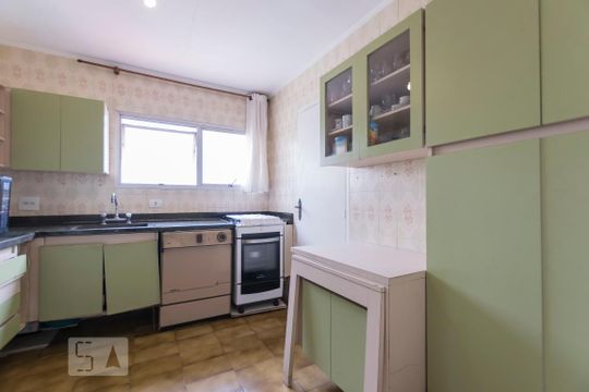 Cozinha de apartamento à venda com 3 quartos, 80m² em Vila Monumento, São Paulo