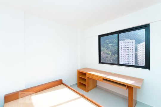 Quarto 1 de apartamento para alugar com 2 quartos, 50m² em Rio Comprido, Rio de Janeiro