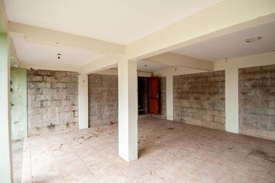 Garagem de casa à venda com 4 quartos, 216m² em Protásio Alves, Porto Alegre