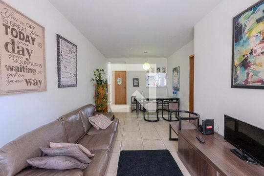 Sala de apartamento para alugar com 3 quartos, 95m² em Liberdade, São Paulo