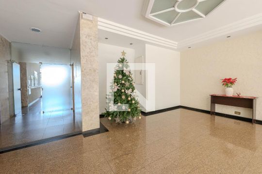 Hall de entrada de apartamento para alugar com 3 quartos, 95m² em Liberdade, São Paulo