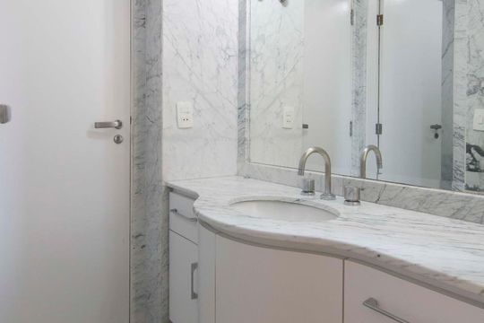 Banheiro Quarto 1 e 2 de apartamento para alugar com 3 quartos, 140m² em Santana, São Paulo