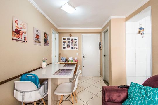 Sala de apartamento para alugar com 3 quartos, 84m² em São João Clímaco, São Paulo