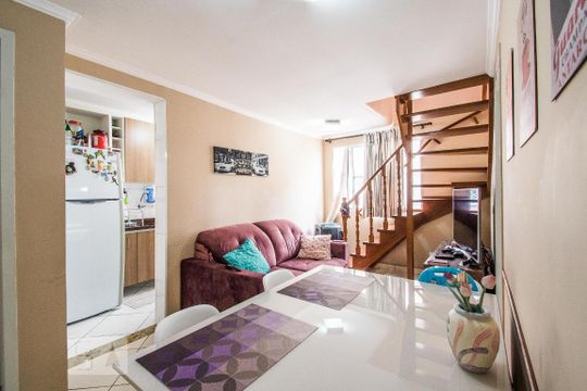 Sala de apartamento para alugar com 3 quartos, 84m² em São João Clímaco, São Paulo