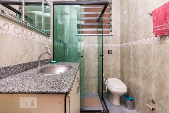 Banheiro de apartamento para alugar com 1 quarto, 50m² em Botafogo, Rio de Janeiro