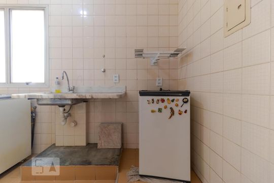 Cozinha de kitnet/studio à venda com 1 quarto, 40m² em Centro, Campinas