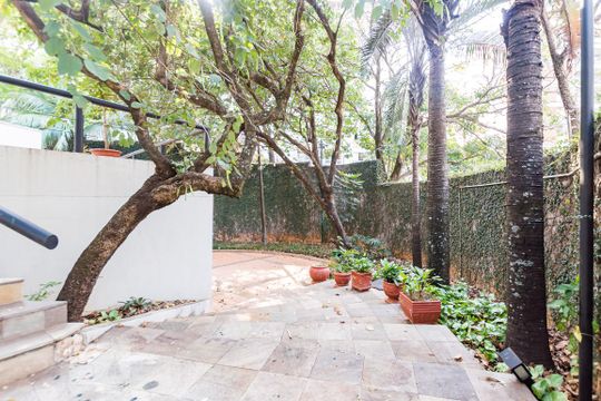 Área Comum - Jardim  de apartamento à venda com 3 quartos, 505m² em Jardim Flamboyant, Campinas