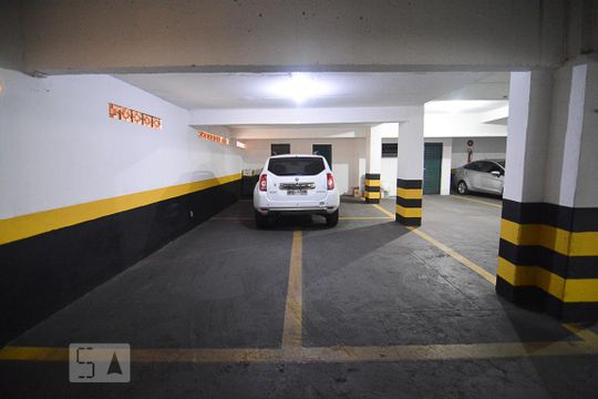Vaga garagem de apartamento para alugar com 3 quartos, 154m² em Buritis, Belo Horizonte