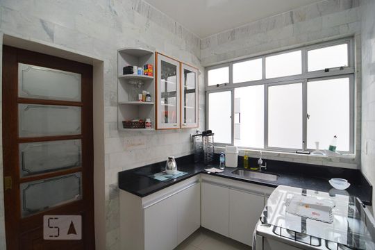 Cozinha de apartamento para alugar com 3 quartos, 154m² em Buritis, Belo Horizonte