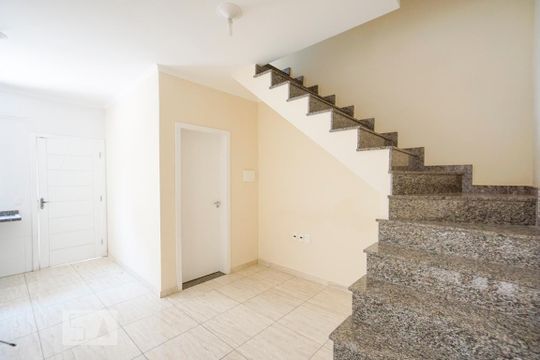 Casa de Condomínio para alugar com 2 quartos, 50m² em Vila Libanesa, São Paulo