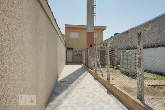 Garagem de casa de condomínio para alugar com 2 quartos, 50m² em Vila Libanesa, São Paulo