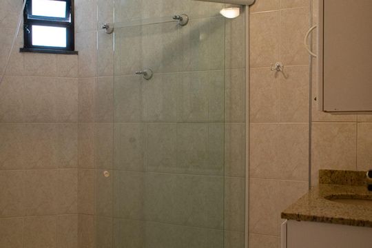 BANHEIRO QUARTO 1 de apartamento para alugar com 3 quartos, 74m² em Parque Mandaqui, São Paulo