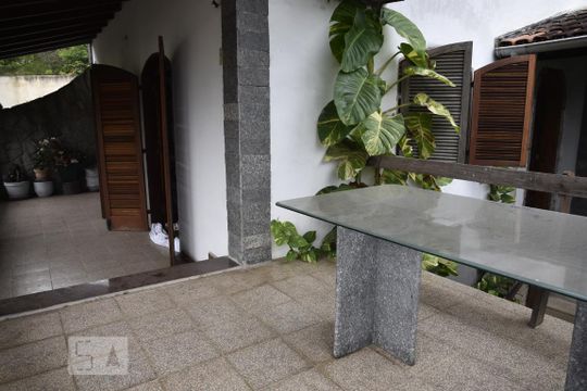 Varanda da Sala de casa de condomínio para alugar com 4 quartos, 450m² em Pechincha, Rio de Janeiro