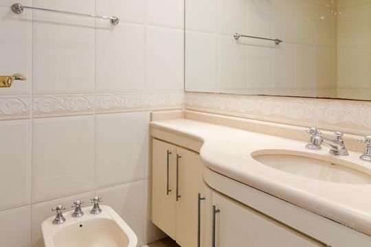 Banheiro da terceira suíte de apartamento para alugar com 4 quartos, 266m² em Planalto Paulista, São Paulo