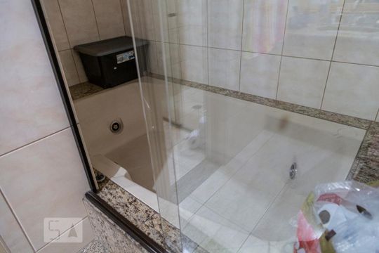 Banheiro Suíte 1 de casa à venda com 3 quartos, 120m² em Vila Campanela, São Paulo