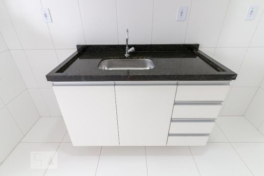 Cozinha - pia de apartamento à venda com 2 quartos, 51m² em Ponte Grande, Guarulhos
