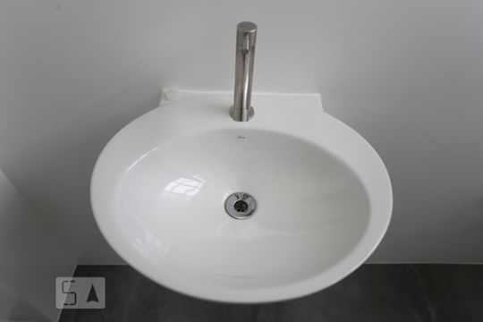 Banheiro de apartamento para alugar com 1 quarto, 30m² em Centro, São Paulo