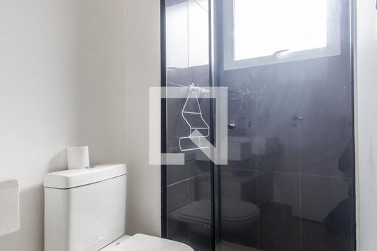 Banheiro da Suíte 1 de apartamento à venda com 2 quartos, 107m² em Tamboré, Barueri