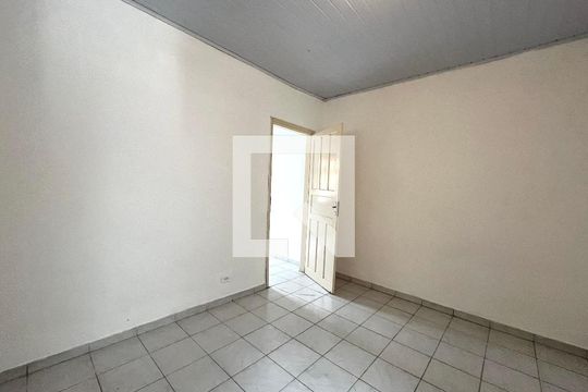 Quarto 2 de casa à venda com 2 quartos, 120m² em Vila do Encontro, São Paulo