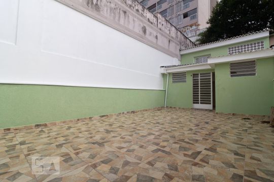 Quintal de casa à venda com 4 quartos, 250m² em Campo Belo, São Paulo