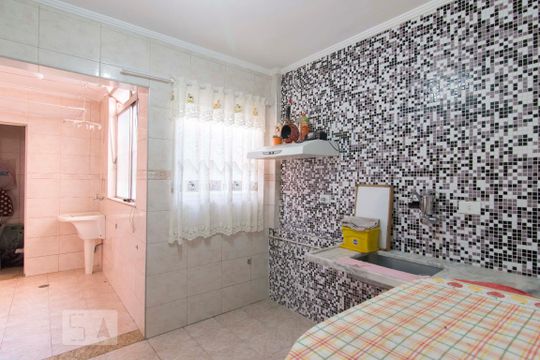 Cozinha de apartamento para alugar com 2 quartos, 90m² em Santana, São Paulo