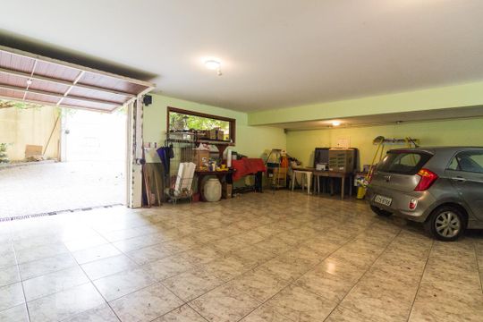 Garagem de casa para alugar com 5 quartos, 545m² em Vila Paulicéia, São Paulo