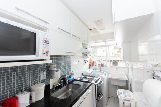 Cozinha de apartamento para alugar com 3 quartos, 60m² em Vila Isabel, Três Rios