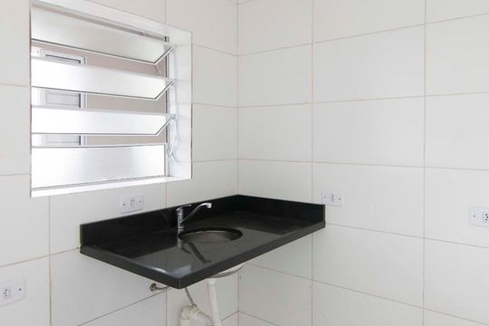 Cozinha de apartamento para alugar com 1 quarto, 50m² em Vila Baruel, São Paulo