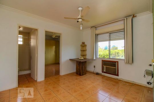 Sala de apartamento para alugar com 1 quarto, 44m² em Protásio Alves, Porto Alegre