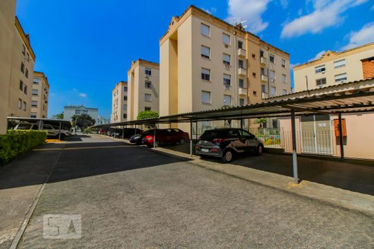 Garagem de apartamento para alugar com 1 quarto, 44m² em Protásio Alves, Porto Alegre