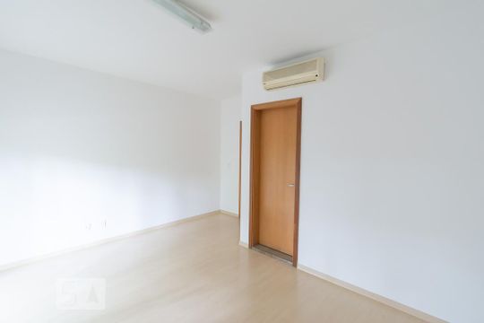 Suíte 2 de casa de condomínio à venda com 4 quartos, 433m² em Chácara Santo Antônio (zona Sul), São Paulo