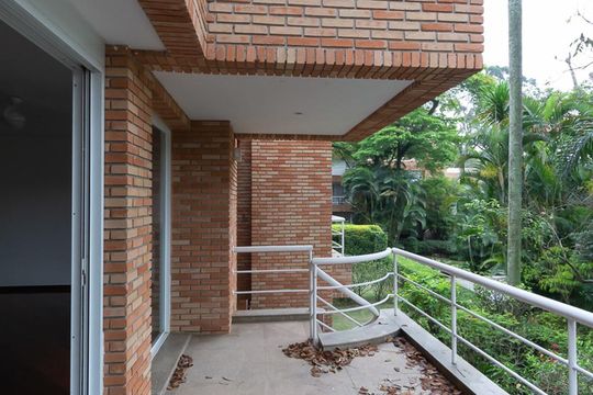 Varanda de casa de condomínio à venda com 4 quartos, 433m² em Chácara Santo Antônio (zona Sul), São Paulo
