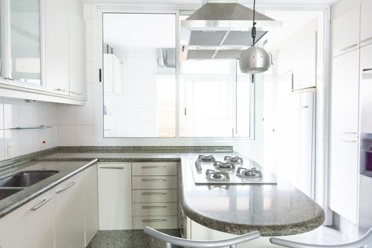 Cozinha de casa de condomínio à venda com 4 quartos, 433m² em Chácara Santo Antônio (zona Sul), São Paulo