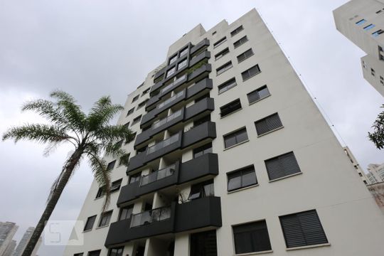 fachada de apartamento para alugar com 1 quarto, 45m² em Vila Andrade, São Paulo