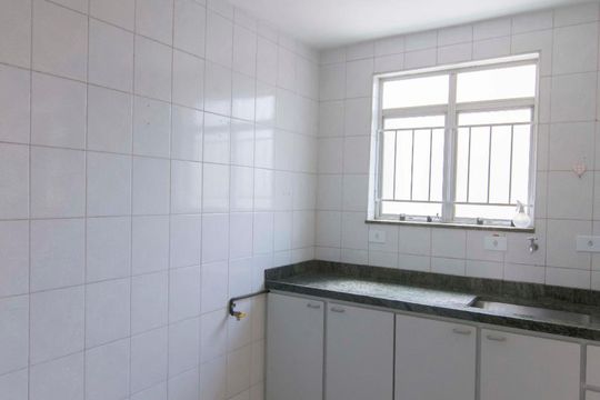 Cozinha de apartamento para alugar com 2 quartos, 60m² em Vila Nova Cachoeirinha, São Paulo