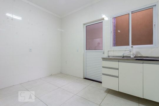Cozinha de casa de condomínio à venda com 2 quartos, 60m² em Itaquera, São Paulo