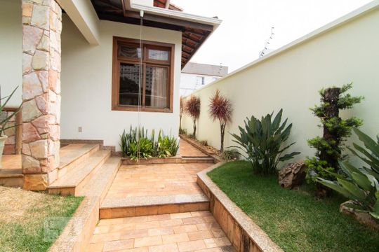 Entrada da casa de casa à venda com 4 quartos, 390m² em Castelo, Belo Horizonte