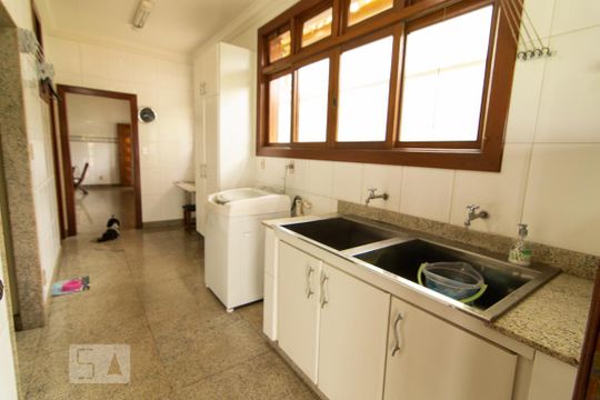 Área de Serviço de casa à venda com 4 quartos, 390m² em Castelo, Belo Horizonte