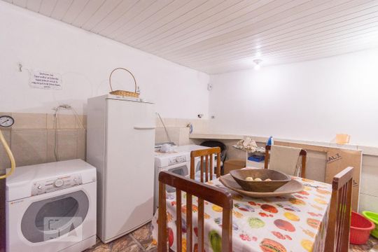 Lavanderia - Área Comum de kitnet/studio para alugar com 1 quarto, 22m² em São Francisco, Curitiba