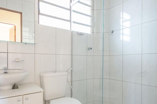 Banheiro Social de apartamento para alugar com 3 quartos, 60m² em Salgado Filho, Belo Horizonte