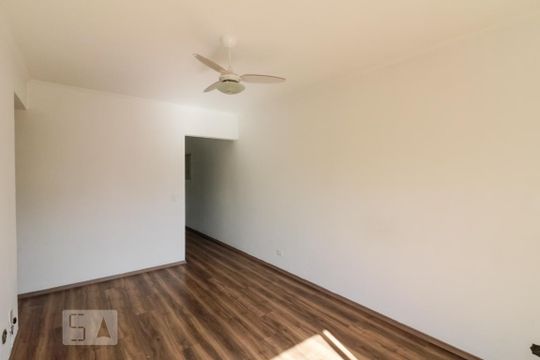 Sala de apartamento para alugar com 3 quartos, 76m² em Jardim Bonfiglioli, São Paulo