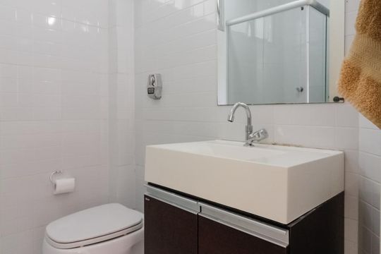 Banheiro de apartamento para alugar com 3 quartos, 76m² em Jardim Bonfiglioli, São Paulo