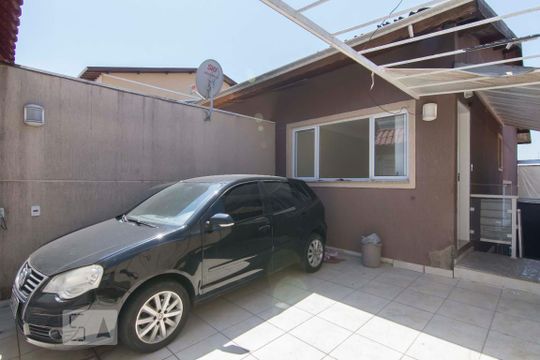 Garagem de casa à venda com 3 quartos, 260m² em Vila Roque, São Paulo