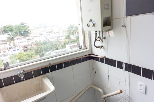 Área de Serviço de apartamento para alugar com 2 quartos, 58m² em Taquara, Rio de Janeiro