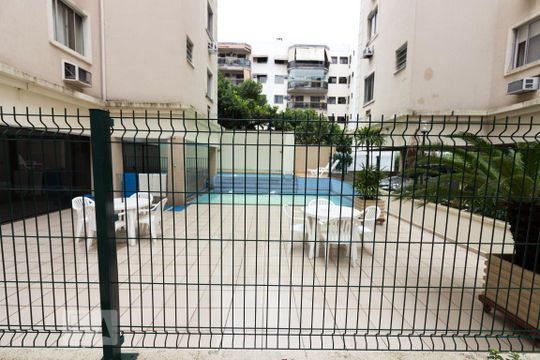 Área comum - Piscina de apartamento para alugar com 2 quartos, 58m² em Taquara, Rio de Janeiro