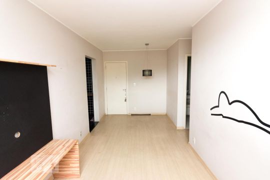 Sala de apartamento para alugar com 2 quartos, 58m² em Taquara, Rio de Janeiro