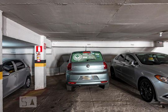 Garagem de apartamento para alugar com 3 quartos, 70m² em Silveira, Belo Horizonte