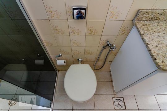 Banheiro de apartamento para alugar com 3 quartos, 70m² em Silveira, Belo Horizonte