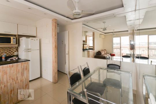 Apartamento à venda com 2 quartos, 50m² em São Cristóvão, Rio de Janeiro
